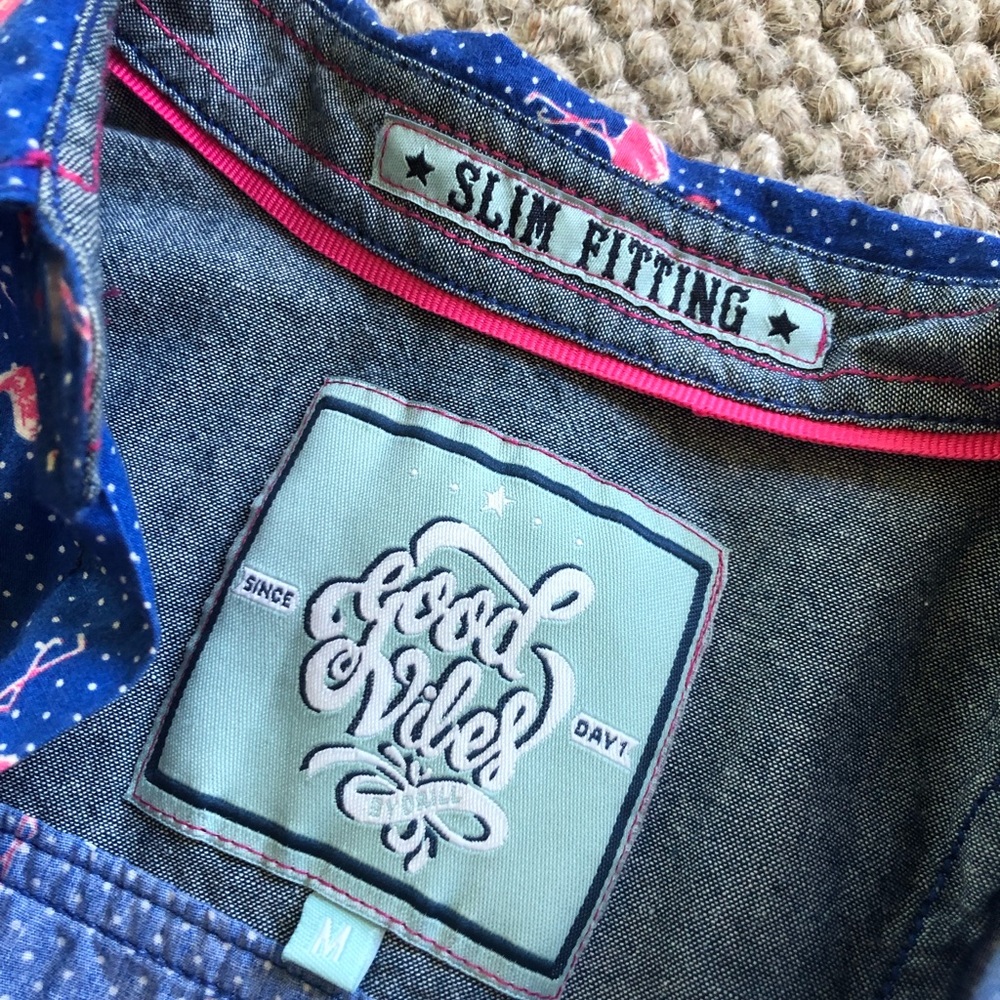 Bundle vacation shirts - Picture 4 of 7